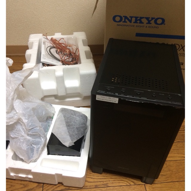 ONKYO(オンキヨー)のオンキョー ホームシアター スピーカー  オマケ: ドイツ製高級マット  スマホ/家電/カメラのオーディオ機器(スピーカー)の商品写真