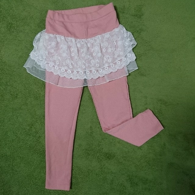 GU(ジーユー)のGU☆レースが可愛いレギンス 120 キッズ/ベビー/マタニティのキッズ服女の子用(90cm~)(パンツ/スパッツ)の商品写真