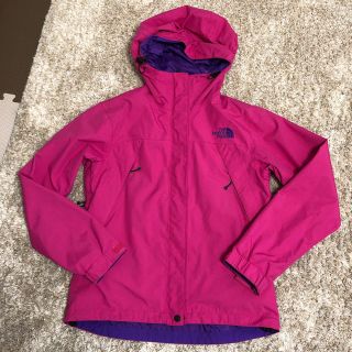 ザノースフェイス(THE NORTH FACE)の美品 ノースフェイス スクープジャケット(ナイロンジャケット)