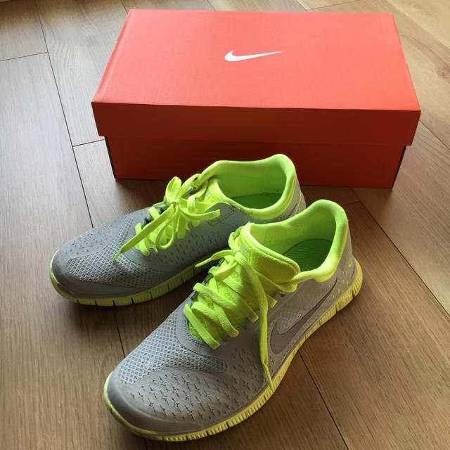 NIKE(ナイキ)のNIKE FREE スニーカー レディースの靴/シューズ(スニーカー)の商品写真