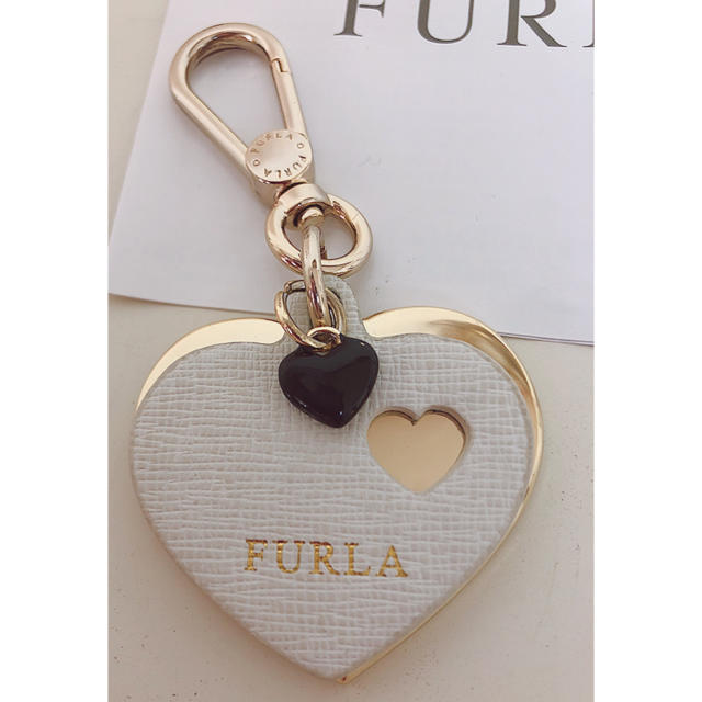 Furla(フルラ)のFURLAフルラ♥︎ハートのバッグチャーム レディースのファッション小物(キーホルダー)の商品写真