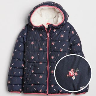 ベビーギャップ(babyGAP)のgap 110サイズ 5years 花柄中綿 ダウン ジャケット アウター(ジャケット/上着)