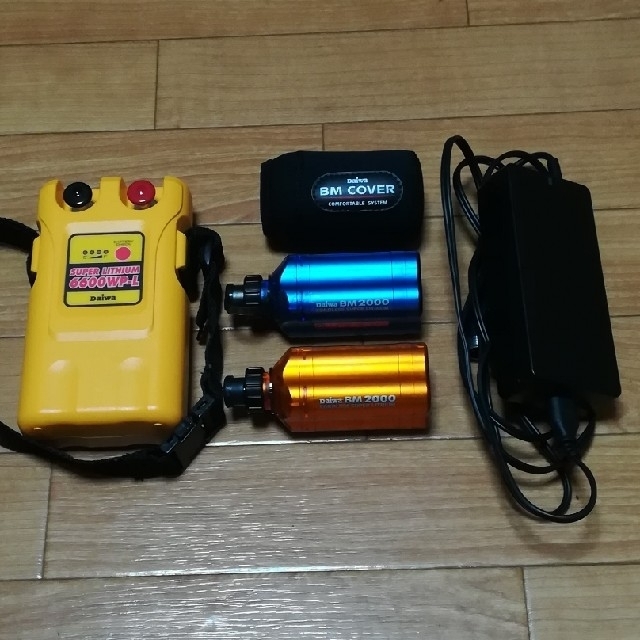 DAIWA(ダイワ)の電動リール　リチウム電池(中古) スポーツ/アウトドアのフィッシング(その他)の商品写真