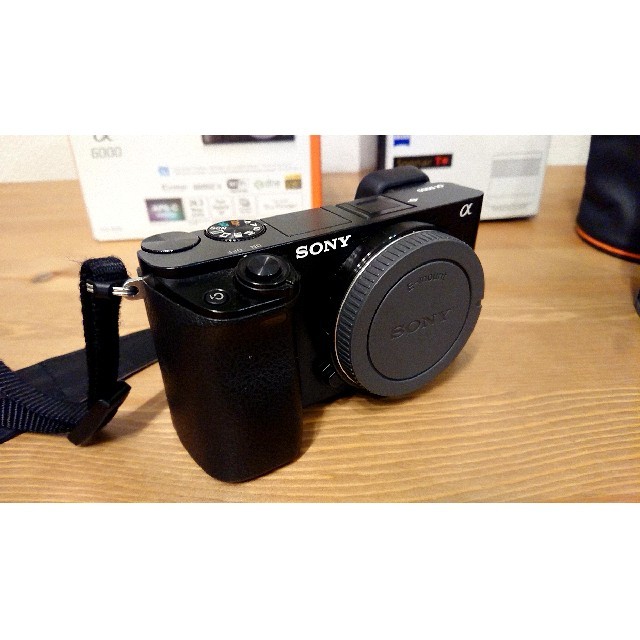 わいふる様専用 SONY α6000 SEL24F18Z カメラ、レンズセット わいふる様専用 SONY α6000 SEL24F18Z カメラ、レンズセット