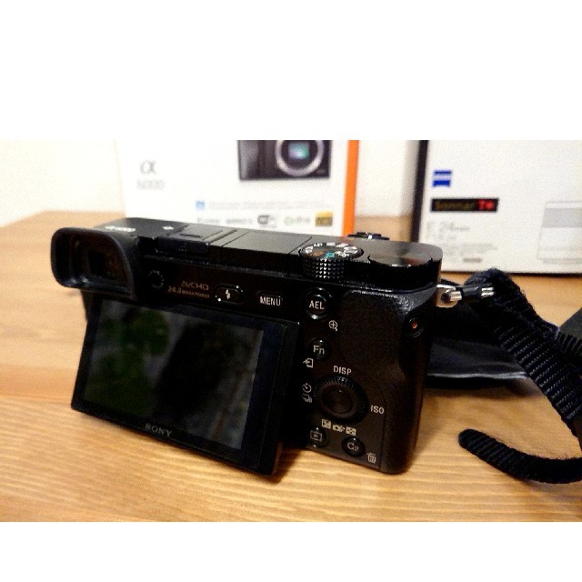 わいふる様専用 SONY α6000 SEL24F18Z カメラ、レンズセット わいふる様専用 SONY α6000 SEL24F18Z カメラ、レンズセット