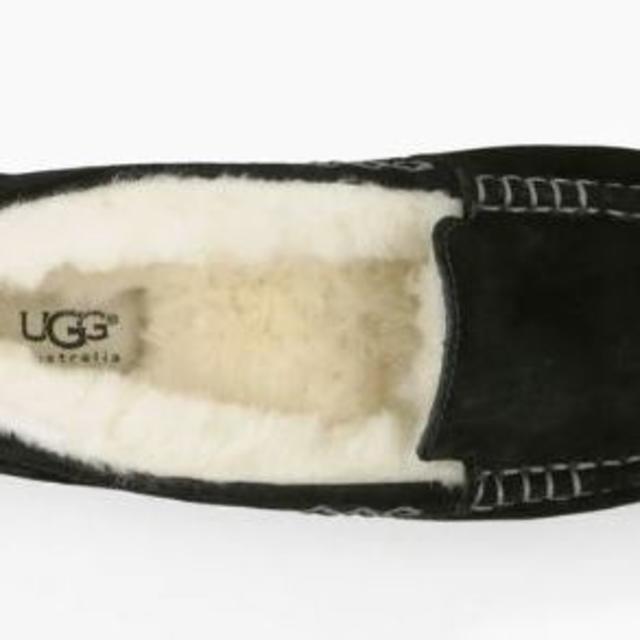 UGG(アグ)の【新品特価】UGG ANSLEY　アグ　アンスレー　26ｃｍ レディースの靴/シューズ(スリッポン/モカシン)の商品写真