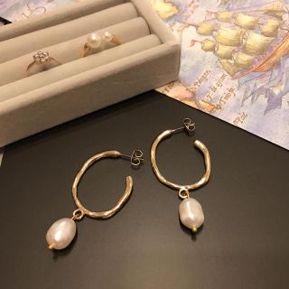 アメリヴィンテージ(Ameri VINTAGE)のゴールド＊淡水パール＊大ぶり 中ぶり(ピアス)