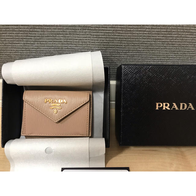PRADA(プラダ)のPRADA プラダ ミニ財布 VITELLO MOVE レディースのファッション小物(財布)の商品写真