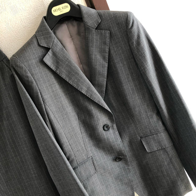 UNTITLED(アンタイトル)の🌟値下げ美品ロペ上質ウールスーツ レディースのフォーマル/ドレス(スーツ)の商品写真