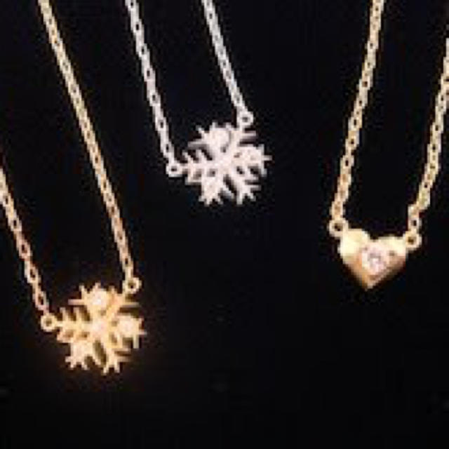 AHKAH☆クリスマス限定18kネックレス レディース アクセサリー him.ru