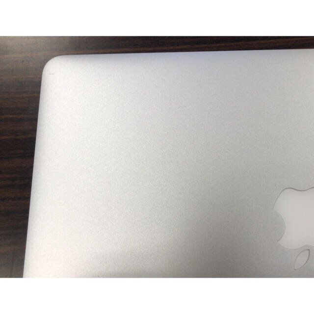 Apple(アップル)のMacBook Air early 2015 + USB Super Drive スマホ/家電/カメラのPC/タブレット(ノートPC)の商品写真