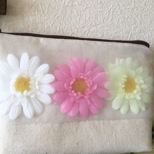 お花の見えるポーチ ハンドメイド  Wフェイス オーガンジー ハンドメイドのファッション小物(ポーチ)の商品写真