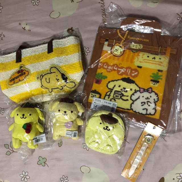 ポムポムプリン(ポムポムプリン)のポムポムプリン❤️雑貨類6点セット エンタメ/ホビーのおもちゃ/ぬいぐるみ(キャラクターグッズ)の商品写真