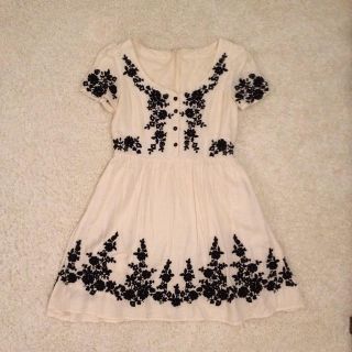 シンシアローリー(Cynthia Rowley)のシンシアローリー♡刺繍ワンピ(ミニワンピース)