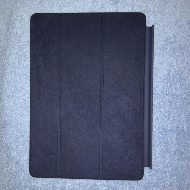 Apple(アップル)のApple 10.5インチiPad Pro用レザーSmart Cover 中古 スマホ/家電/カメラのスマホアクセサリー(iPadケース)の商品写真