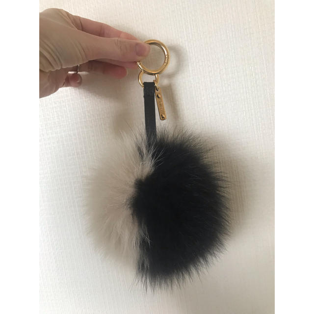 fendi キーホルダー