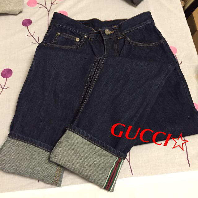 Gucci(グッチ)のGUCCIデニム☆難あり レディースのパンツ(デニム/ジーンズ)の商品写真