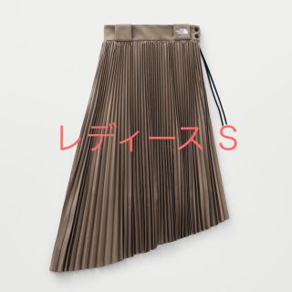 ザノースフェイス(THE NORTH FACE)のTHE NORTH FACE × HYKE TEC PLEATED SKIRT(ロングスカート)