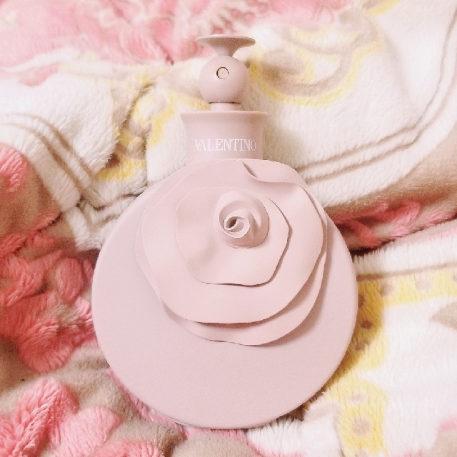 ★期間限定★ VALENTINA POUDRE EDP 50ml