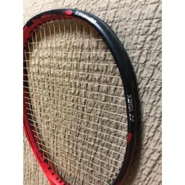 YONEX(ヨネックス)のヨネックス(Yonex) 2018年 Vコア 100(300g) ② スポーツ/アウトドアのテニス(ラケット)の商品写真