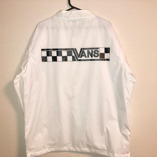 VANS(ヴァンズ)のVANS バンズ コーチジャケット 未使用品 メンズのジャケット/アウター(ナイロンジャケット)の商品写真