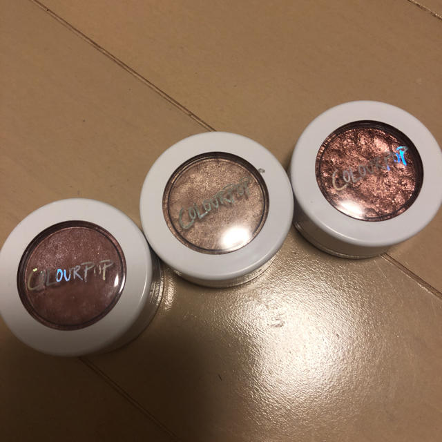 colourpop(カラーポップ)のカラーポップ セット コスメ/美容のベースメイク/化粧品(アイシャドウ)の商品写真