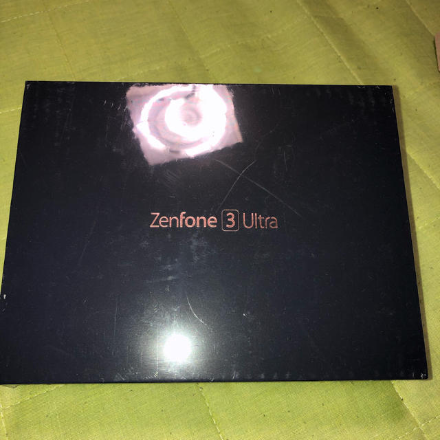 zenfone3  ultraスマートフォン本体