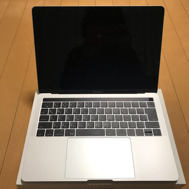 PC/タブレットMacBook Pro 13インチ 2016 TouchBar付き シルバー