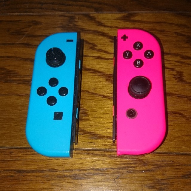 Nintendo Switch(ニンテンドースイッチ)のニンテンドースイッチ Joy-Con ジャンク エンタメ/ホビーのゲームソフト/ゲーム機本体(家庭用ゲーム機本体)の商品写真