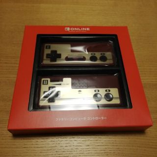 ニンテンドースイッチ(Nintendo Switch)の【新品】ファミリーコンピューター　コントローラー(その他)