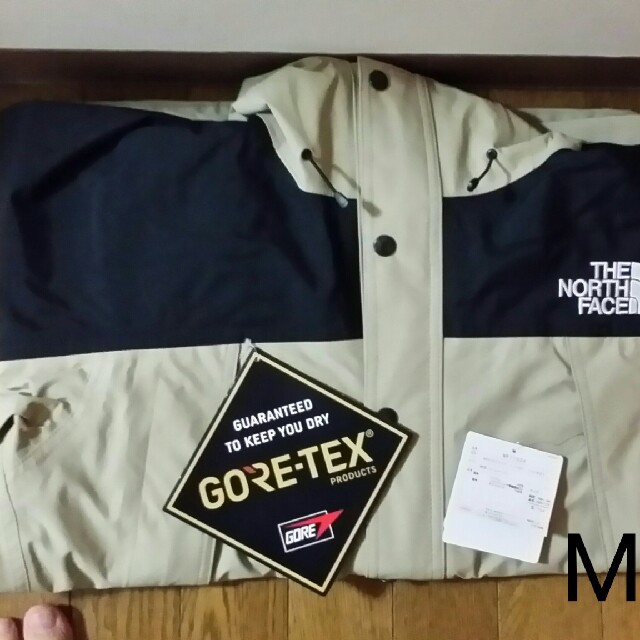 THE NORTH FACE(ザノースフェイス)のサイズM MOUNTAIN LIGHT JACKET メンズのジャケット/アウター(マウンテンパーカー)の商品写真