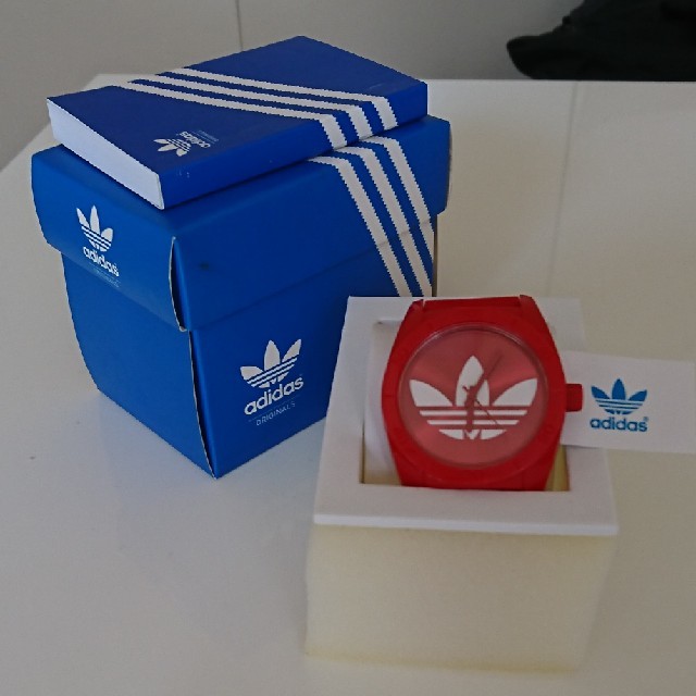 adidasの腕時計