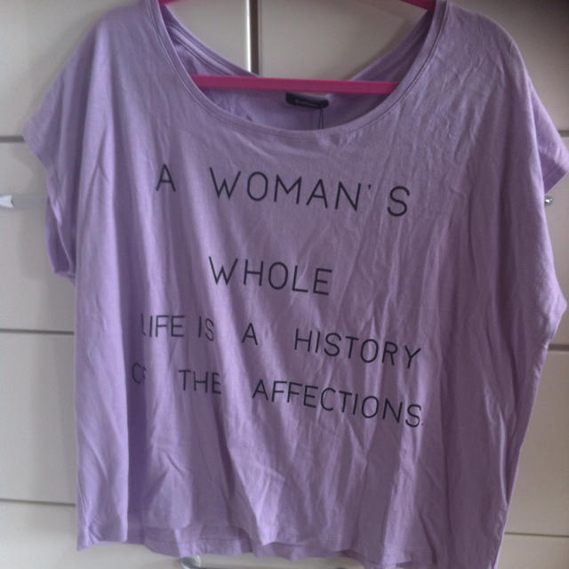 EMODA(エモダ)のメッセージTシャツ レディースのトップス(Tシャツ(半袖/袖なし))の商品写真