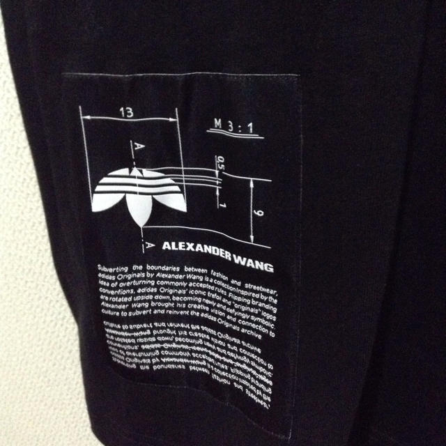 Alexander Wang(アレキサンダーワン)のadidas ALEXANDER WANG コラボTシャツ 黒 Mサイズ 新品 メンズのトップス(Tシャツ/カットソー(半袖/袖なし))の商品写真