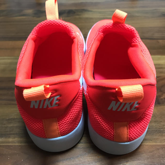 NIKE(ナイキ)のナイキ スリッポン スニーカー オレンジ 25.5cm メンズの靴/シューズ(スニーカー)の商品写真