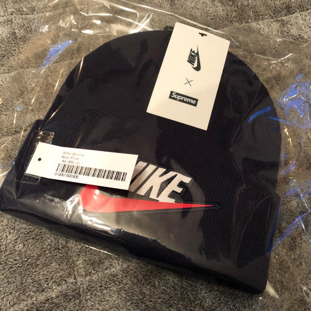 supreme/nike beanie