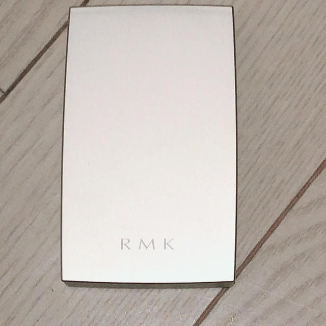 RMK(アールエムケー)のrmkパウダー コスメ/美容のベースメイク/化粧品(フェイスパウダー)の商品写真