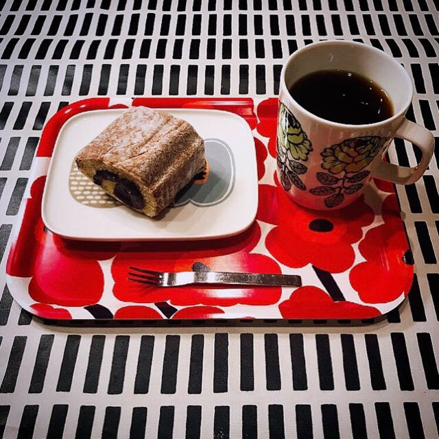 marimekko(マリメッコ)のMarimekko / トレー（2枚セット） インテリア/住まい/日用品のキッチン/食器(テーブル用品)の商品写真