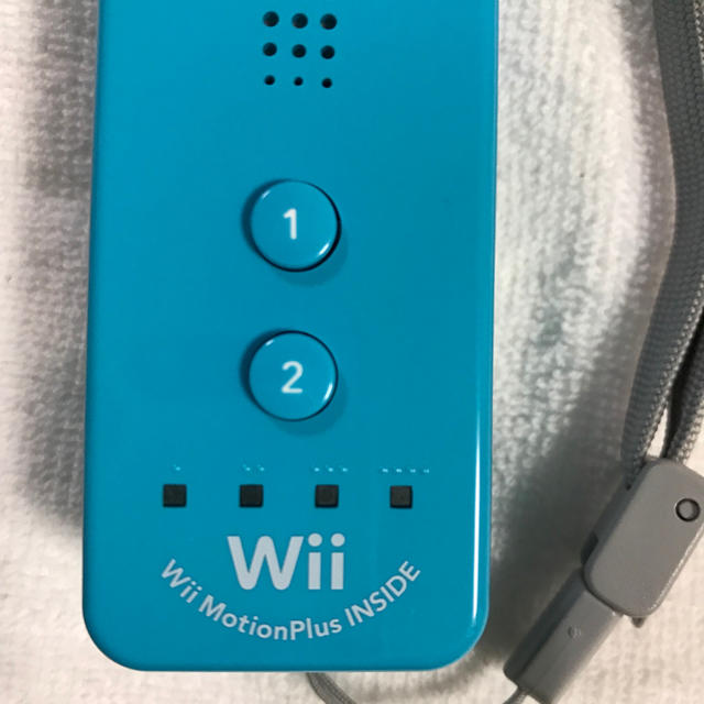 Wii(ウィー)のwii リモコンプラス アオ 新品未使用 エンタメ/ホビーのゲームソフト/ゲーム機本体(家庭用ゲーム機本体)の商品写真