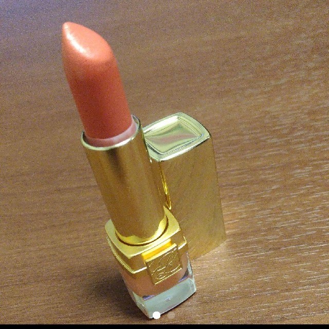 Estee Lauder(エスティローダー)のエスティーローダー　口紅　01 コスメ/美容のベースメイク/化粧品(口紅)の商品写真