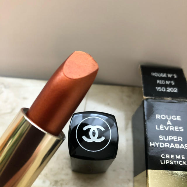 CHANEL(シャネル)の【CHANEL】ROUGE A LEVRES 新品シャネル口紅 コスメ/美容のベースメイク/化粧品(口紅)の商品写真