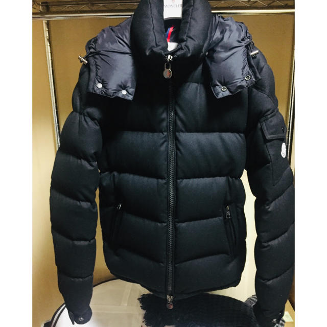 MONCLER(モンクレール)のアンジー様 専用 モンクレール  モンジュネーブル BLACK メンズのジャケット/アウター(ダウンジャケット)の商品写真