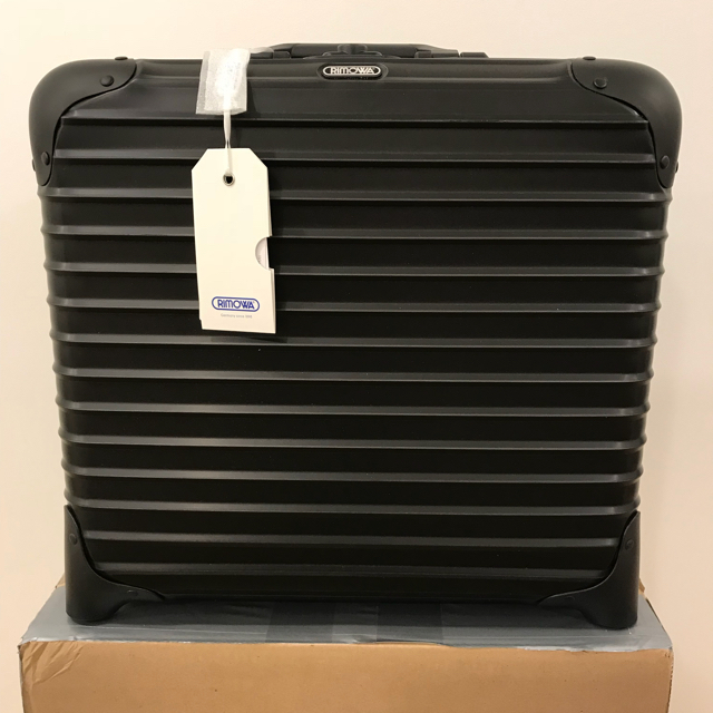 28L重量新品 RIMOWA Topas Stealth ビジネストロリー 2輪