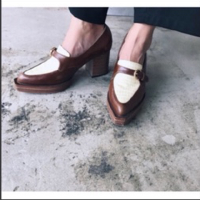 Ameri VINTAGE(アメリヴィンテージ)のSQUARE TOE LOAFER レディースの靴/シューズ(ローファー/革靴)の商品写真