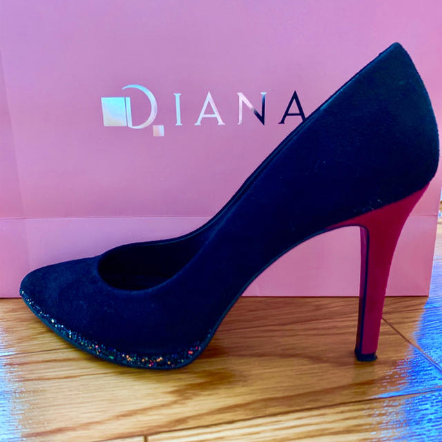 DIANA(ダイアナ)のダイアナ 黒 パンプス  レディースの靴/シューズ(ハイヒール/パンプス)の商品写真