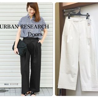 アーバンリサーチ(URBAN RESEARCH)の新品Doorsタックワイドパンツ(カジュアルパンツ)