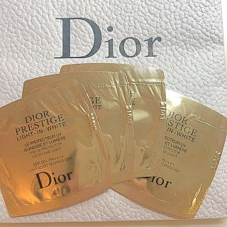 ディオール(Dior)のDior プレステージ ホワイト プロテクター ルミエールUV(化粧下地)