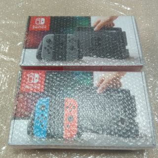 ニンテンドースイッチ(Nintendo Switch)の《新品未開封》ニンテンドースイッチ　ネオン1台+グレー1台　【店舗印無】(家庭用ゲーム機本体)