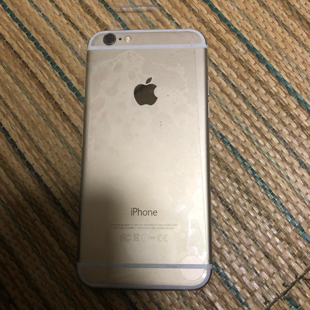 iPhone(アイフォーン)のiPhone6 ドコモ 64GB ゴールド ジャンク品 スマホ/家電/カメラのスマートフォン/携帯電話(スマートフォン本体)の商品写真