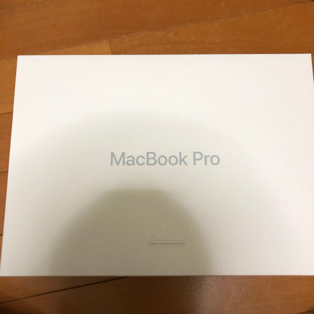 MacBook Pro late 2017 付属品付き